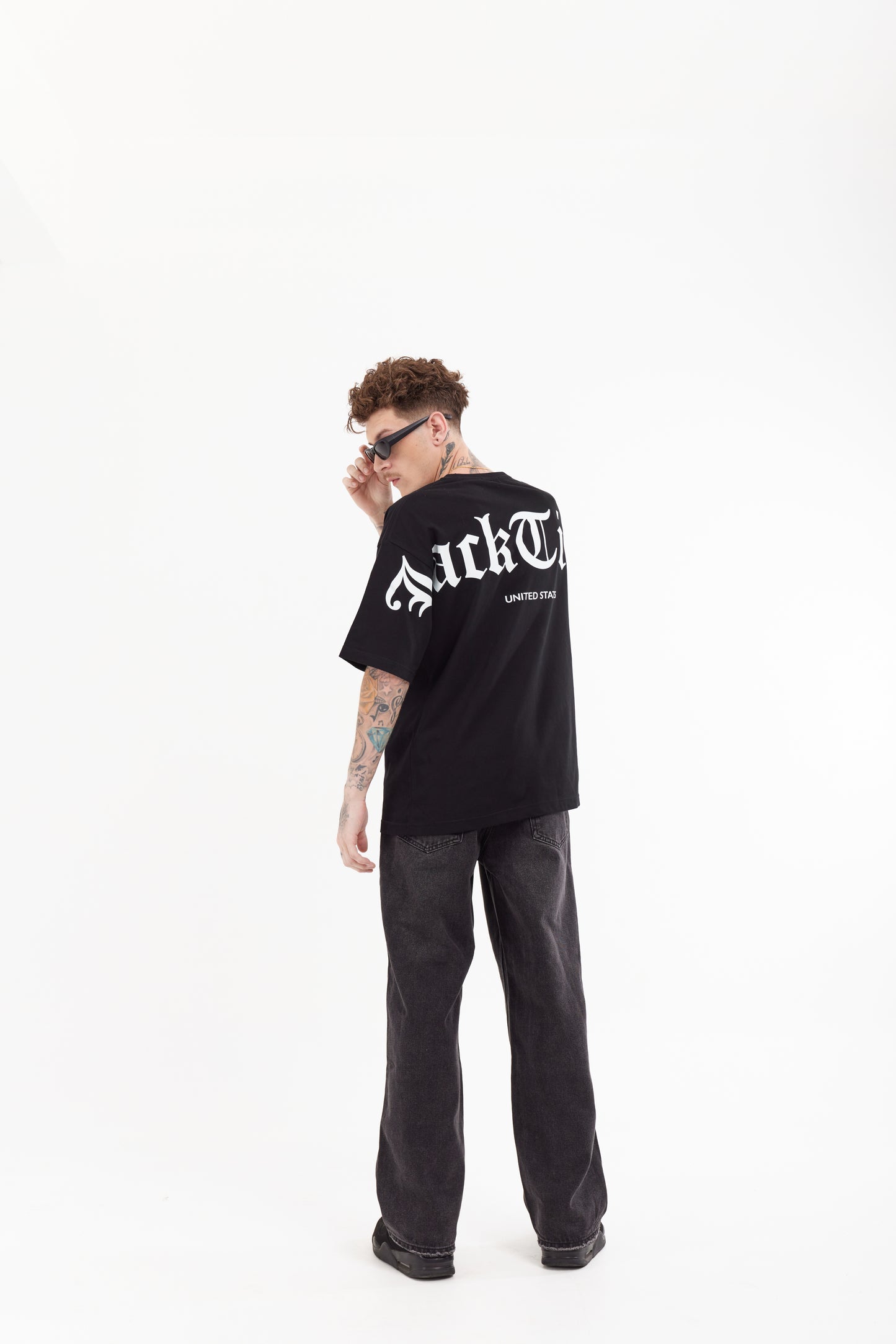 เสื้อยืด JACKTITUS ทรงโอเวอร์ไซส์ ลายโลโก้ สไตล์ Old School